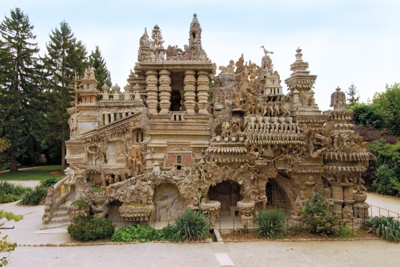 El cartero &quot;Palacio Ideal&quot; Cheval