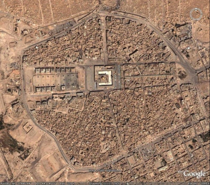 El Cementerio de los Gigantes de Wadi al-Salam - El Valle de la Paz El Cementerio de los Gigantes de Wadi al-Salam - El Valle de la Paz