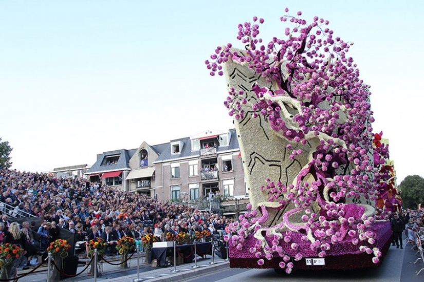 El desfile de flores más grande del mundo en Holanda dedicado a Van Gogh