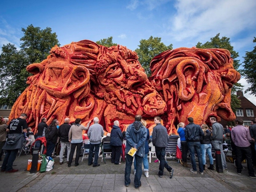 El desfile de flores más grande del mundo en Holanda dedicado a Van Gogh