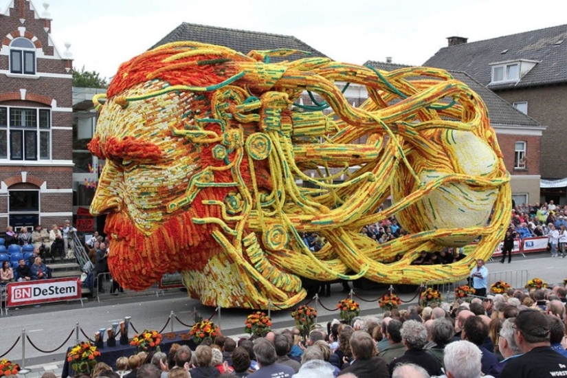 El desfile de flores más grande del mundo en Holanda dedicado a Van Gogh
