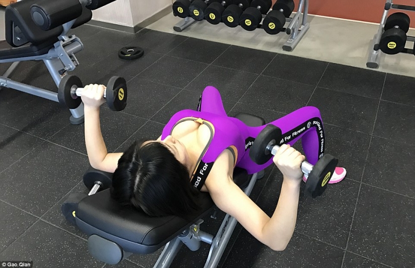 El dueño del título "Las nalgas más bellas de China" tiene miedo de usar ropa ajustada