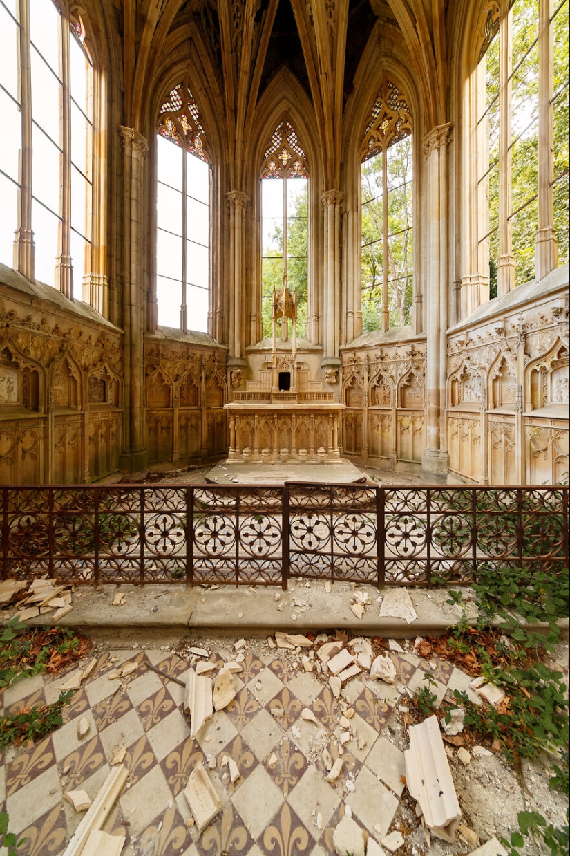 “El eco de lo sagrado olvidado”: exploré los lugares religiosos abandonados más hermosos