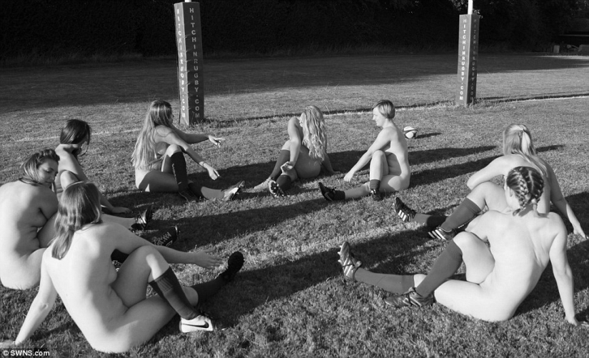 El equipo británico de rugby femenino despegó desnudo para el calendario