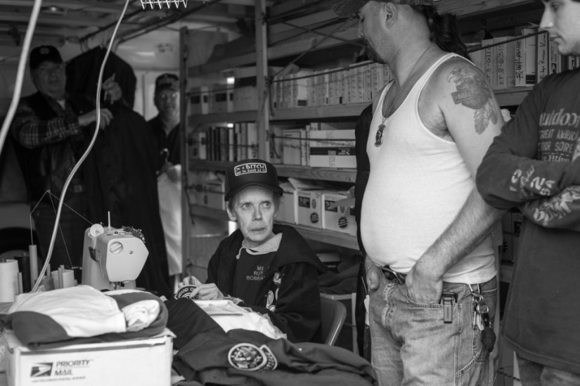 El Ku Klux Klan está vivo! El fotógrafo estudió la sociedad secreta desde adentro durante 11 años El Ku Klux Klan está vivo! El fotógrafo estudió la sociedad secreta desde adentro durante 11 años