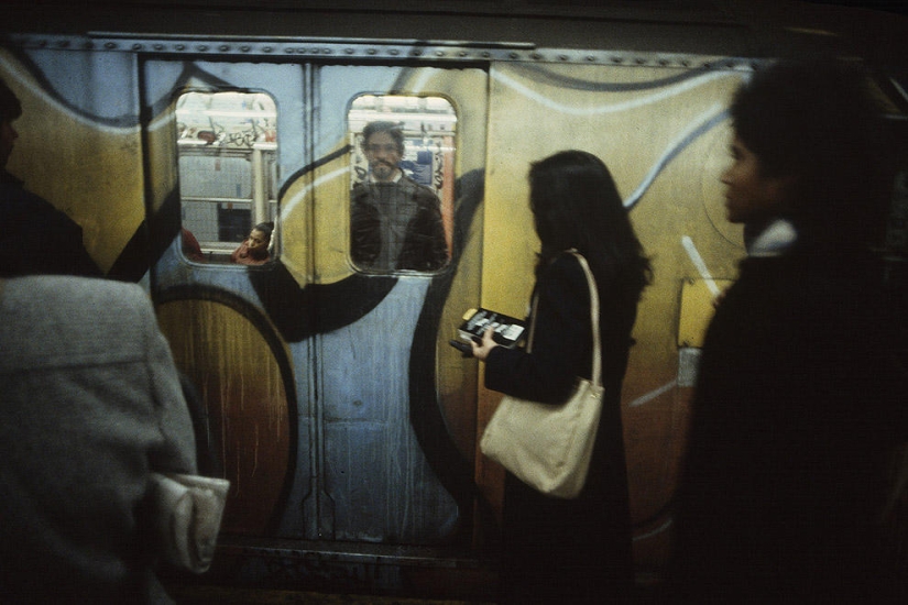 El metro y los viajeros de Nueva York en 1981 El metro y los viajeros de Nueva York en 1981