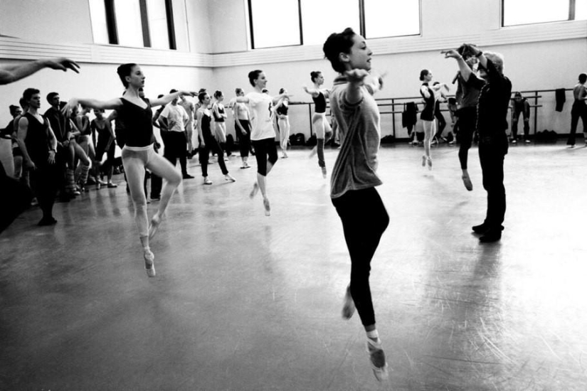 El mundo del ballet profesional a través de los ojos de Henry Lutweil