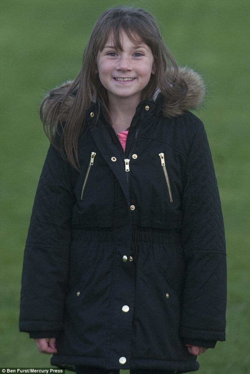 El perro anticipa los ataques de una pequeña amante con epilepsia El perro anticipa los ataques de una pequeña amante con epilepsia