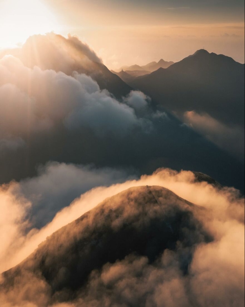 El piloto británico combina su amor por volar y la fotografía para capturar lugares hermosos del mundo El piloto británico combina su amor por volar y la fotografía para capturar lugares hermosos del mundo