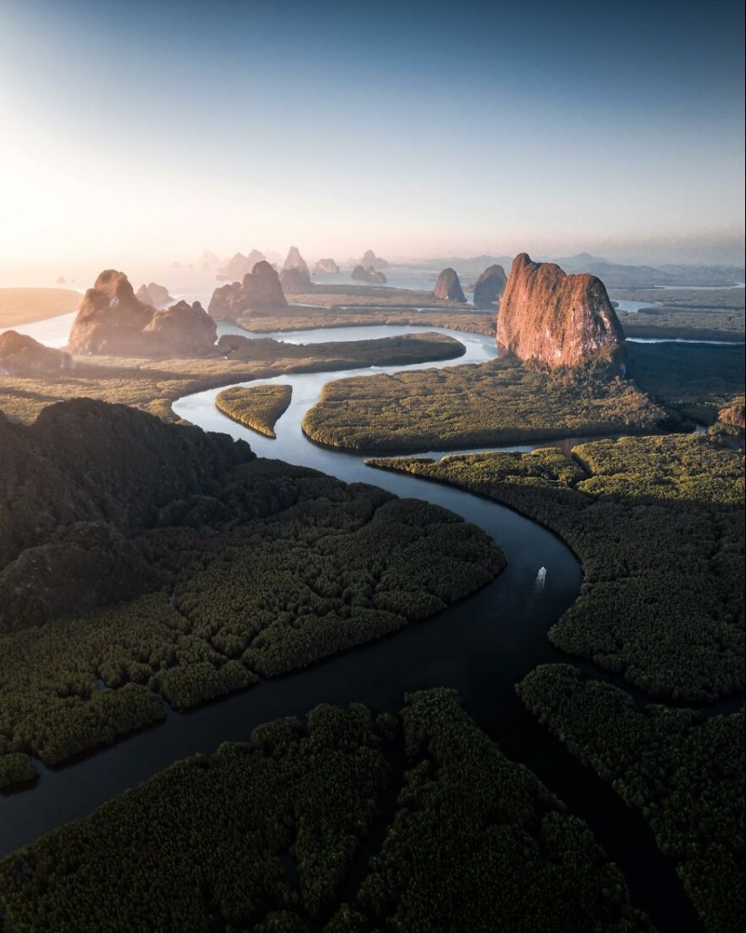 El piloto británico combina su amor por volar y la fotografía para capturar lugares hermosos del mundo El piloto británico combina su amor por volar y la fotografía para capturar lugares hermosos del mundo