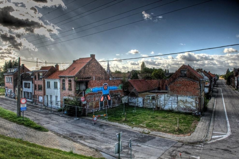 El pueblo abandonado de Doel y su asombroso arte callejero