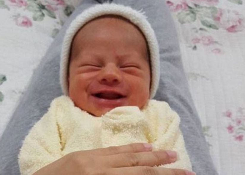 El secreto maloliente de la sonrisa de un niño: los padres de Facebook comparten fotos de niños que se tiran pedos