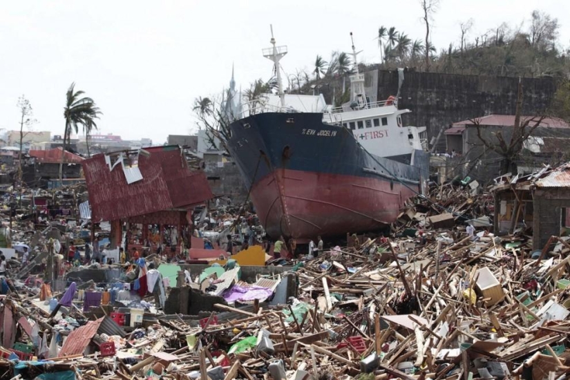 El tifón Haiyan se cobró la vida de más de 10 mil personas El tifón Haiyan se cobró la vida de más de 10 mil personas