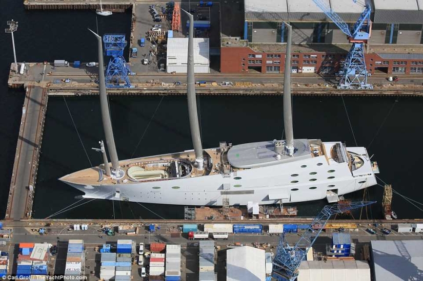 El yate de vela más grande del mundo del multimillonario Melnichenko por $ 400 millones El yate de vela más grande del mundo del multimillonario Melnichenko por $ 400 millones