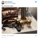 Elon Musk publicó una foto de su mesita de noche, por lo que Internet creó divertidos memes al respecto Elon Musk publicó una foto de su mesita de noche, por lo que Internet creó divertidos memes al respecto