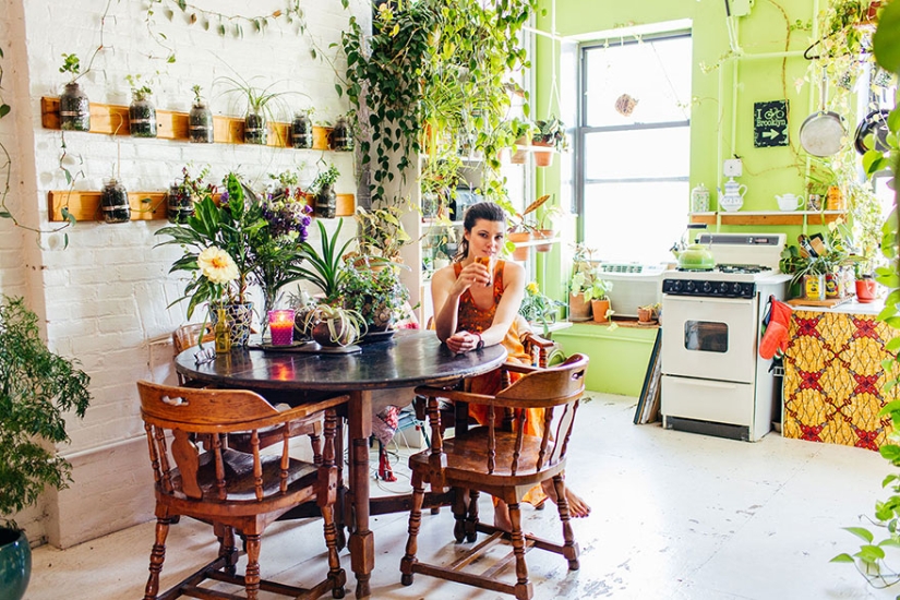 En la jungla urbana: una modelo de Nueva York cultiva más de 500 plantas en un apartamento