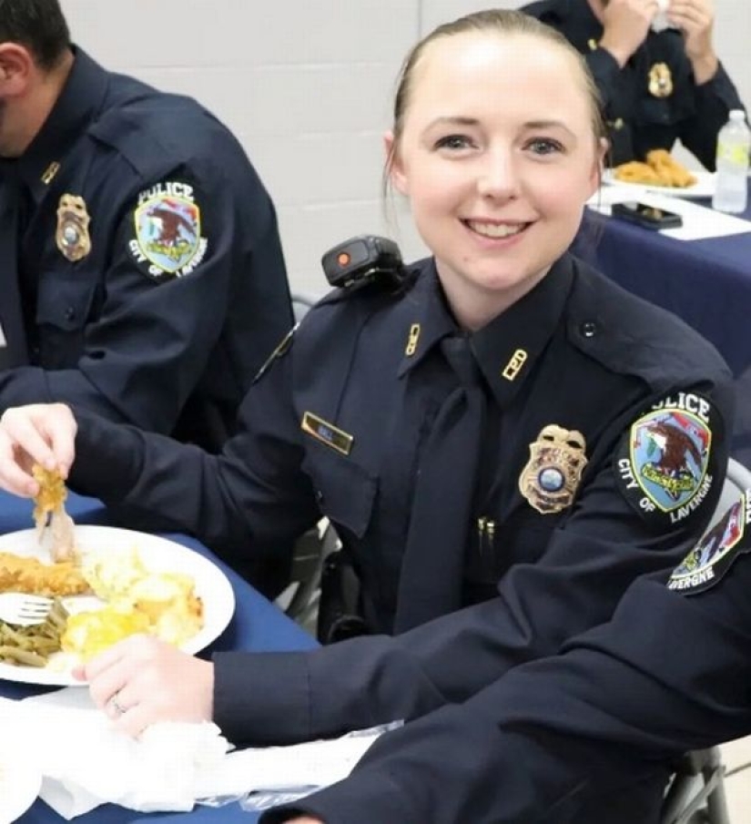 En los Estados Unidos, un oficial de policía fue despedido por orgías con colegas en el lugar de trabajo
