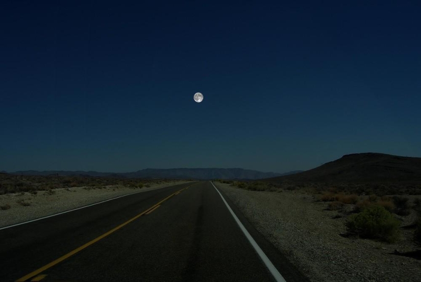 en lugar de la luna