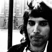 En memoria de Freddie Mercury