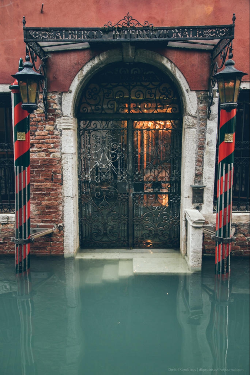 Entertaining geography - doors in different parts of Europe