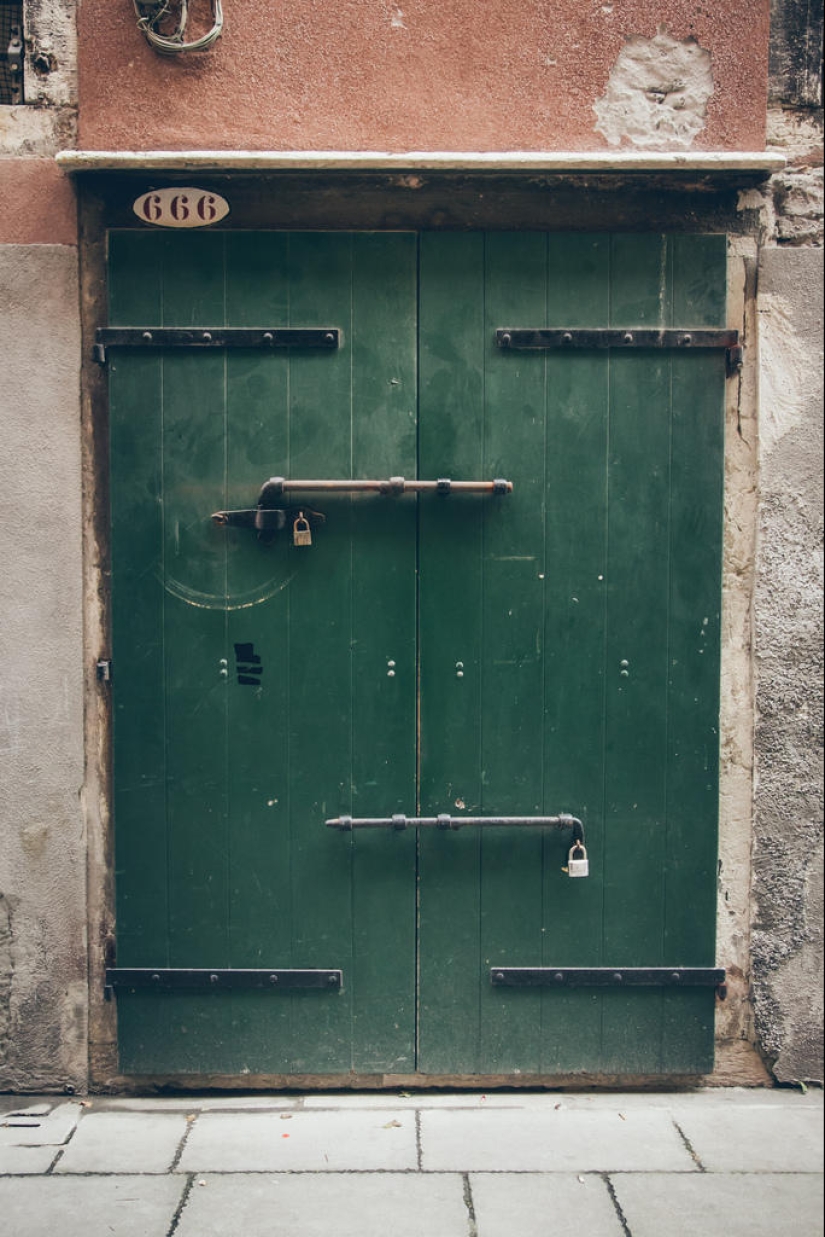 Entertaining geography - doors in different parts of Europe