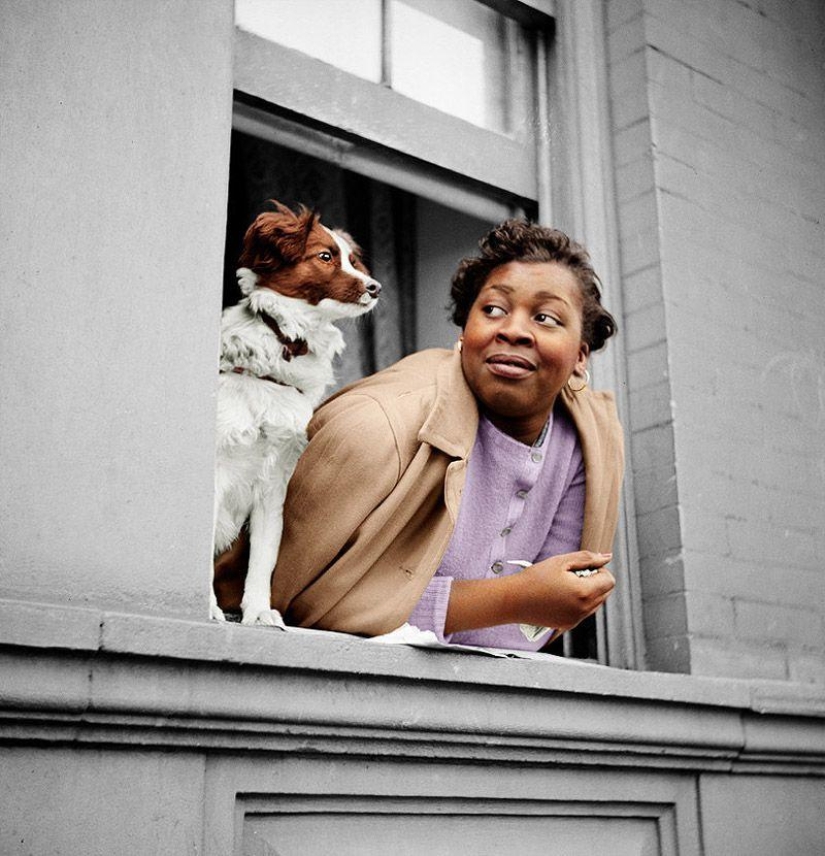 Epochal retro photos in color