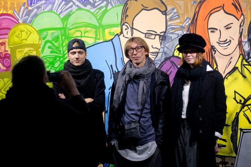 Eres libre: artistas callejeros contra la imposición de productos y servicios a las personas