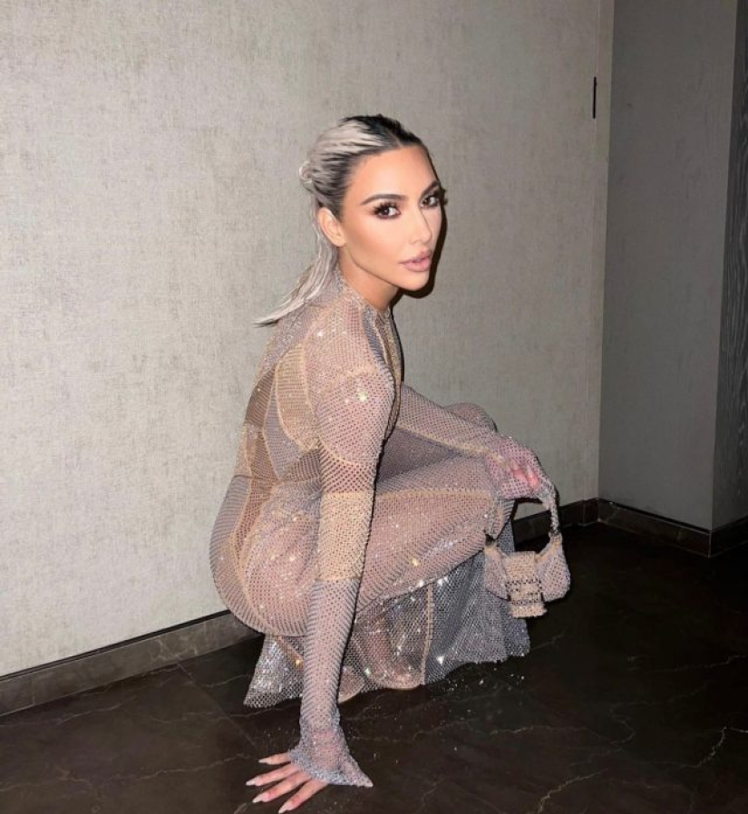 'Es jodidamente difícil': Kim Kardashian rompe a llorar mientras habla de Kanye West y habla de Pete Davidson, el escándalo de Balenciaga y más 'Es jodidamente difícil': Kim Kardashian rompe a llorar mientras habla de Kanye West y habla de Pete Davidson, el escándalo de Balenciaga y más