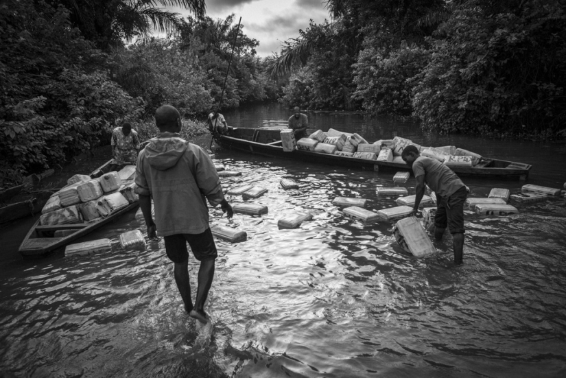 Es solo una bomba, o cómo funciona la mafia petrolera de Benin