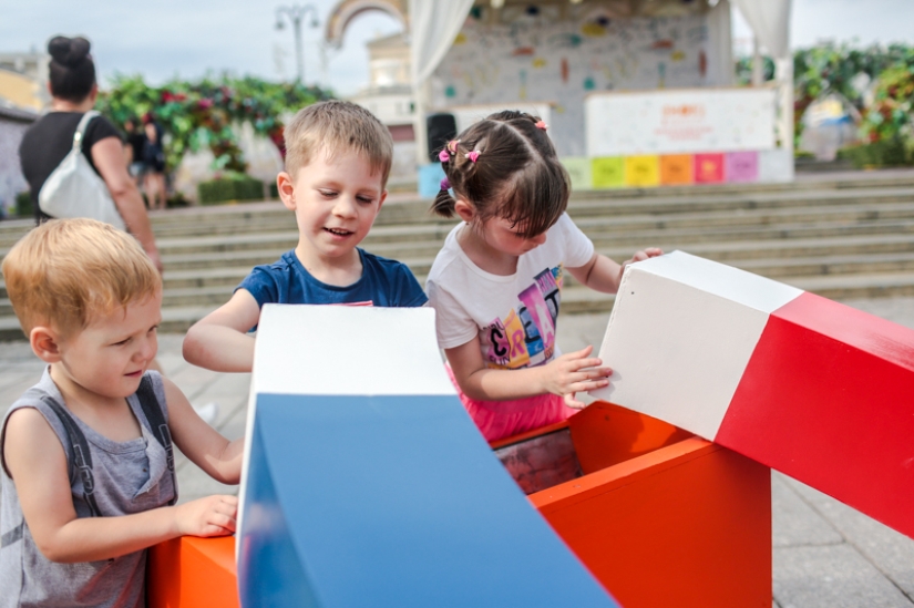 Escuela gigante de ajedrez y ballet de los coreógrafos del Teatro Bolshoi Escuela gigante de ajedrez y ballet de los coreógrafos del Teatro Bolshoi