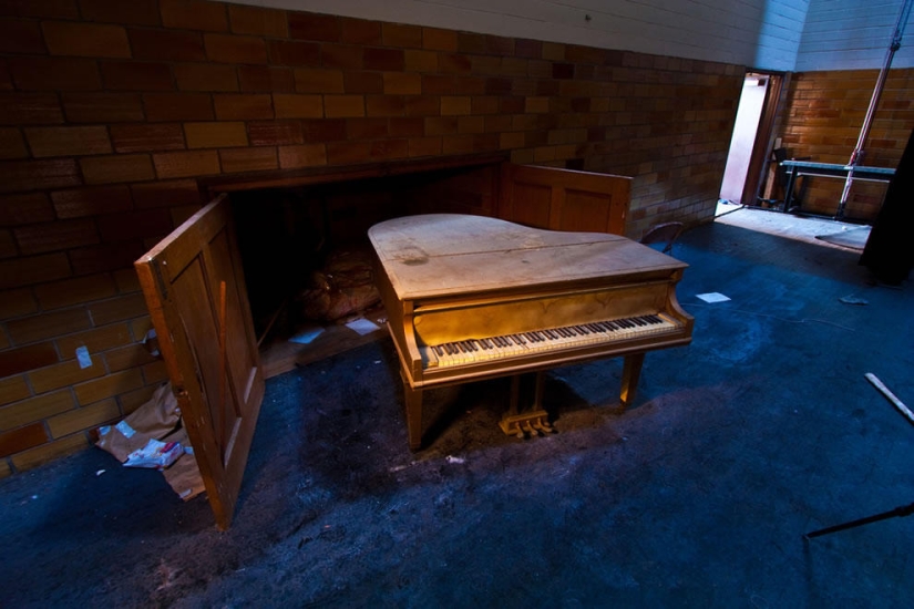 Escuelas y universidades abandonadas en todo el mundo Escuelas y universidades abandonadas en todo el mundo