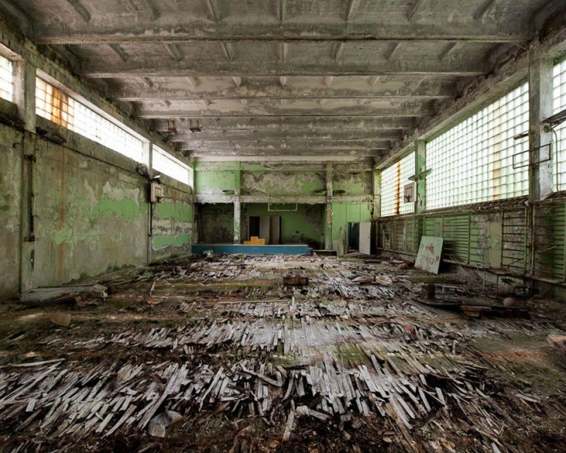 Escuelas y universidades abandonadas en todo el mundo Escuelas y universidades abandonadas en todo el mundo