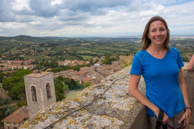 Esta familia vendió su casa y autos para viajar alrededor del mundo. Esta familia vendió su casa y autos para viajar alrededor del mundo.