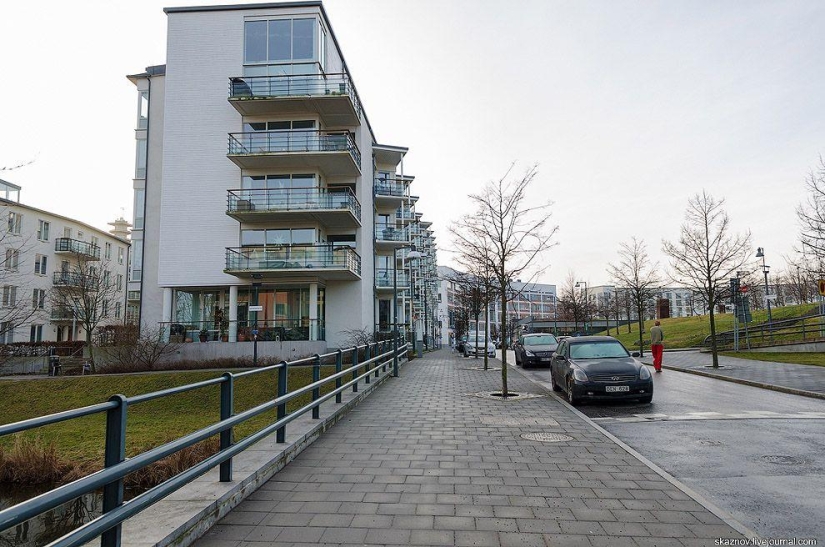 Estocolmo. Hammarby Sjöstad: un barrio ecológico en el sitio de una zona industrial abandonada Estocolmo. Hammarby Sjöstad: un barrio ecológico en el sitio de una zona industrial abandonada