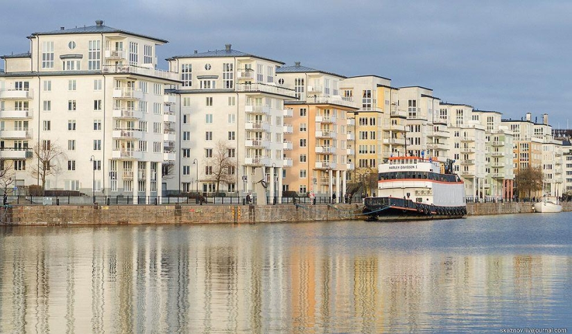 Estocolmo. Hammarby Sjöstad: un barrio ecológico en el sitio de una zona industrial abandonada Estocolmo. Hammarby Sjöstad: un barrio ecológico en el sitio de una zona industrial abandonada