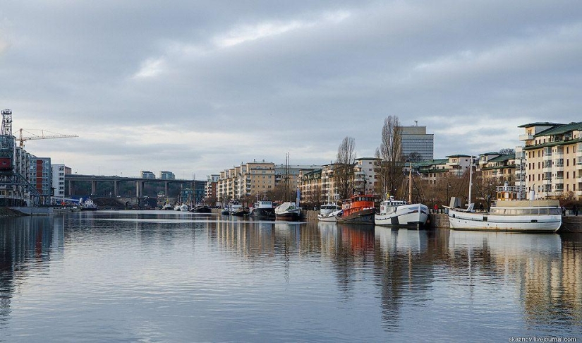 Estocolmo. Hammarby Sjöstad: un barrio ecológico en el sitio de una zona industrial abandonada Estocolmo. Hammarby Sjöstad: un barrio ecológico en el sitio de una zona industrial abandonada