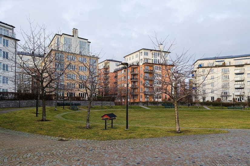 Estocolmo. Hammarby Sjöstad: un barrio ecológico en el sitio de una zona industrial abandonada Estocolmo. Hammarby Sjöstad: un barrio ecológico en el sitio de una zona industrial abandonada