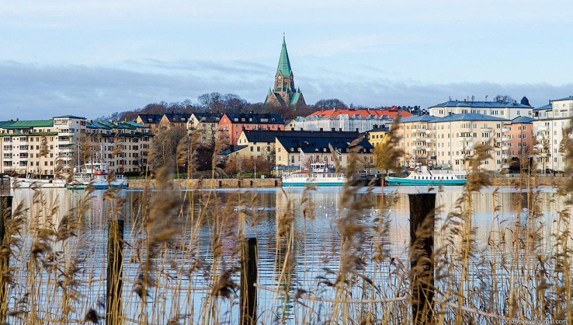 Estocolmo. Hammarby Sjöstad: un barrio ecológico en el sitio de una zona industrial abandonada Estocolmo. Hammarby Sjöstad: un barrio ecológico en el sitio de una zona industrial abandonada