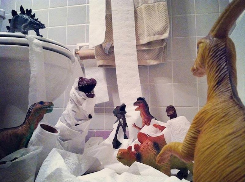 Every night dinosaurs have a row