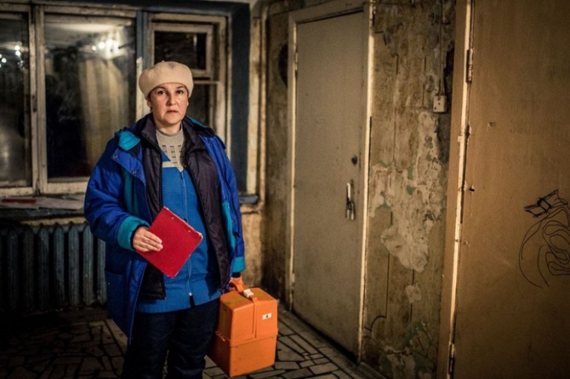 Everyday life of ambulance workers: to change as to war