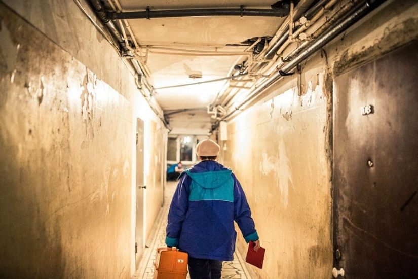 Everyday life of ambulance workers: to change as to war