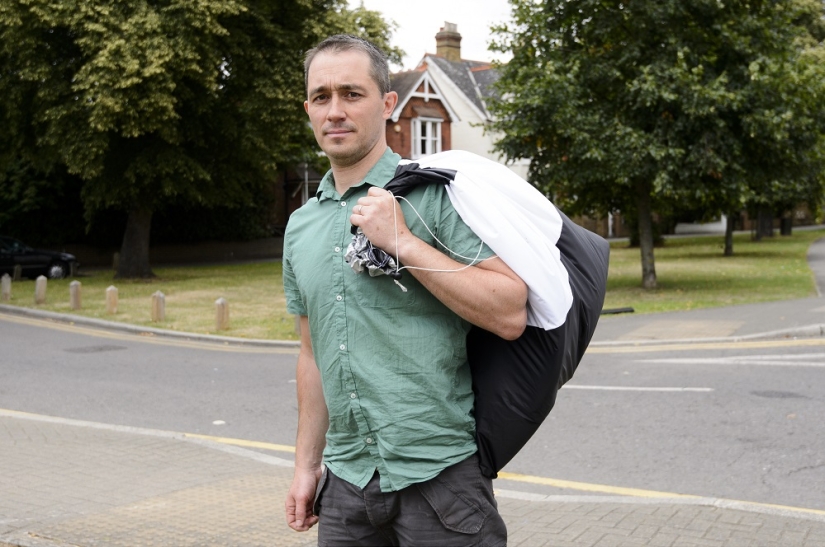 Everywhere we have a road: the Briton invented a portable &quot;zebra&quot;