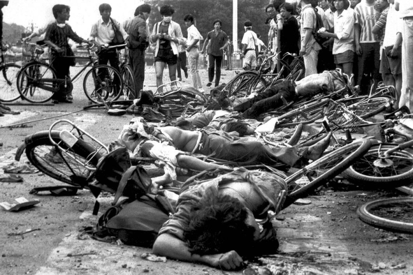Execution of demonstrators in Tiananmen Square 25 years ago
