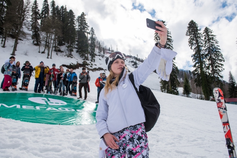Expedición de telecomunicaciones "Megáfono en la cima"