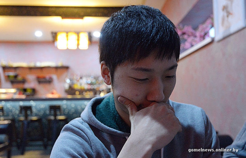 Experiment: a real Japanese tried real Gomel sushi