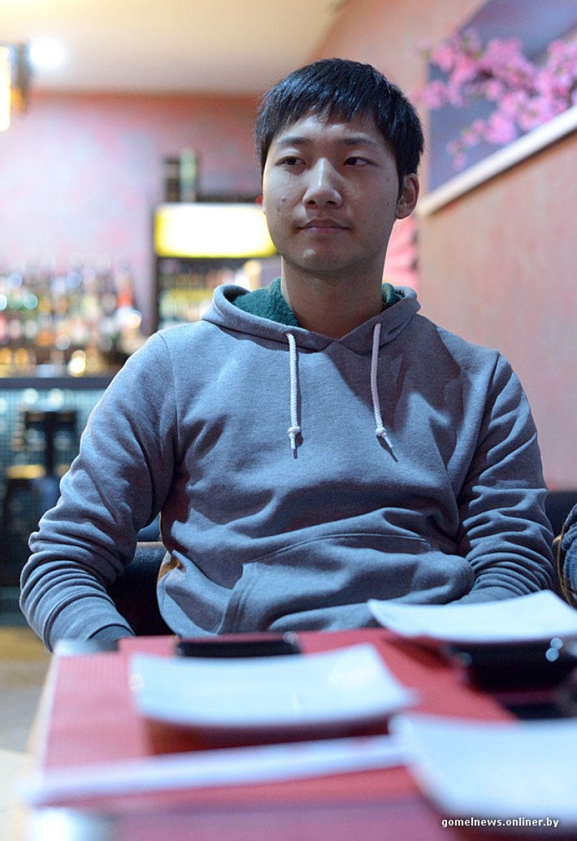 Experiment: a real Japanese tried real Gomel sushi