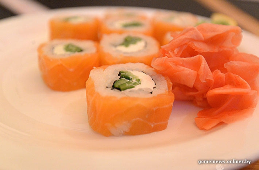 Experimento: un verdadero japonés probó el verdadero sushi Gomel
