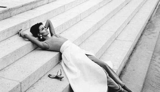 Expression of femininity in the works of the legendary Jeanloup Sieff Expression of femininity in the works of the legendary Jeanloup Sieff