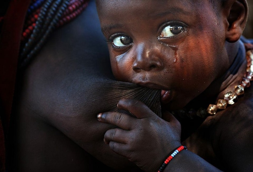 Expressive and colorful portraits from different parts of the world Expressive and colorful portraits from different parts of the world