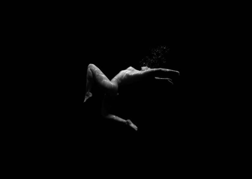 Exquisite debauchery in erotic photos of Jean-Philippe Peter Exquisite debauchery in erotic photos of Jean-Philippe Peter